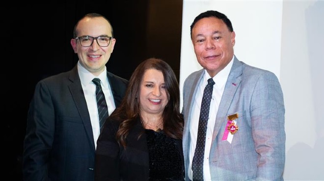 Jos Ricardo Negrete, subdirector mdico de HVQ; Ximena Pacheco, gerente general del HVQ; Oswaldo Vsconez, director cientfico y mdico especialista en Medicina Interna.