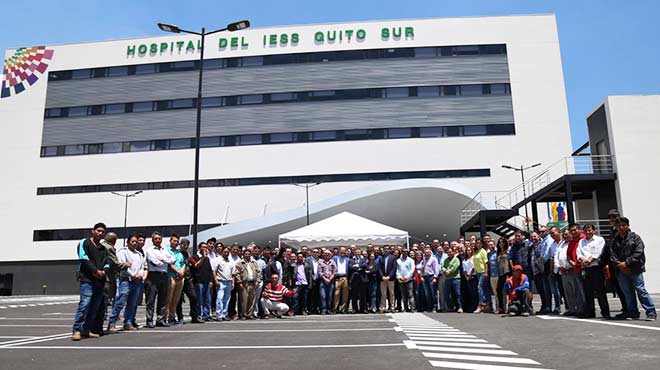 Entrega oficial del nuevo hospital del IESS.