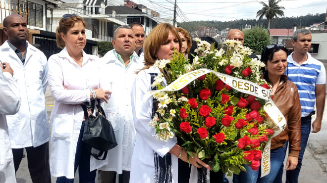 Delegacin de mdicos cubanos en Ecuador.