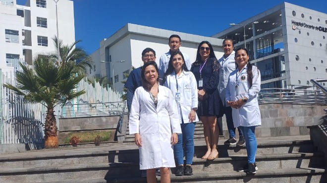 Carmen Salvador, Juan Jcome, Cristina Caadas, Mishell Achig, Patricia Benavides, Giovanni Nuez y Yosselin Vicua.