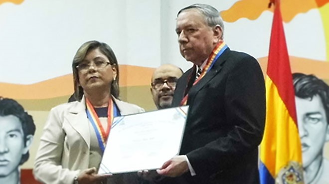 Ramona Rodrguez, rectora de la UNAN, y Patricio Ypez.